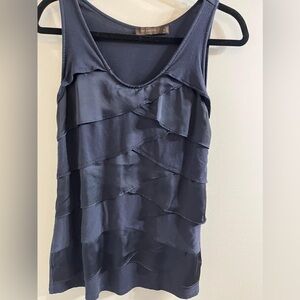 Juniors/ladies Tops Sold as lot